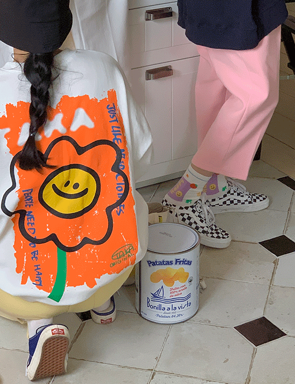 올플라워 오버핏 맨투맨 (2color) 남녀공용